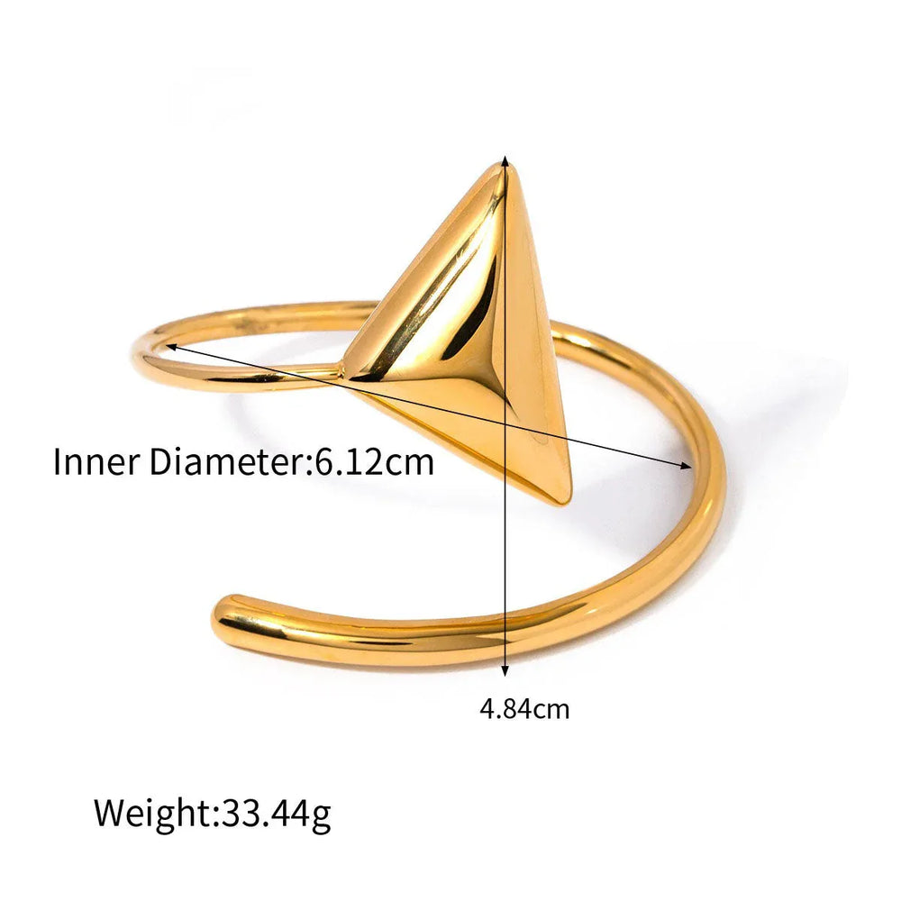 Golden Axis – 18K Gold Triangle Coil Design High-End Bracelet