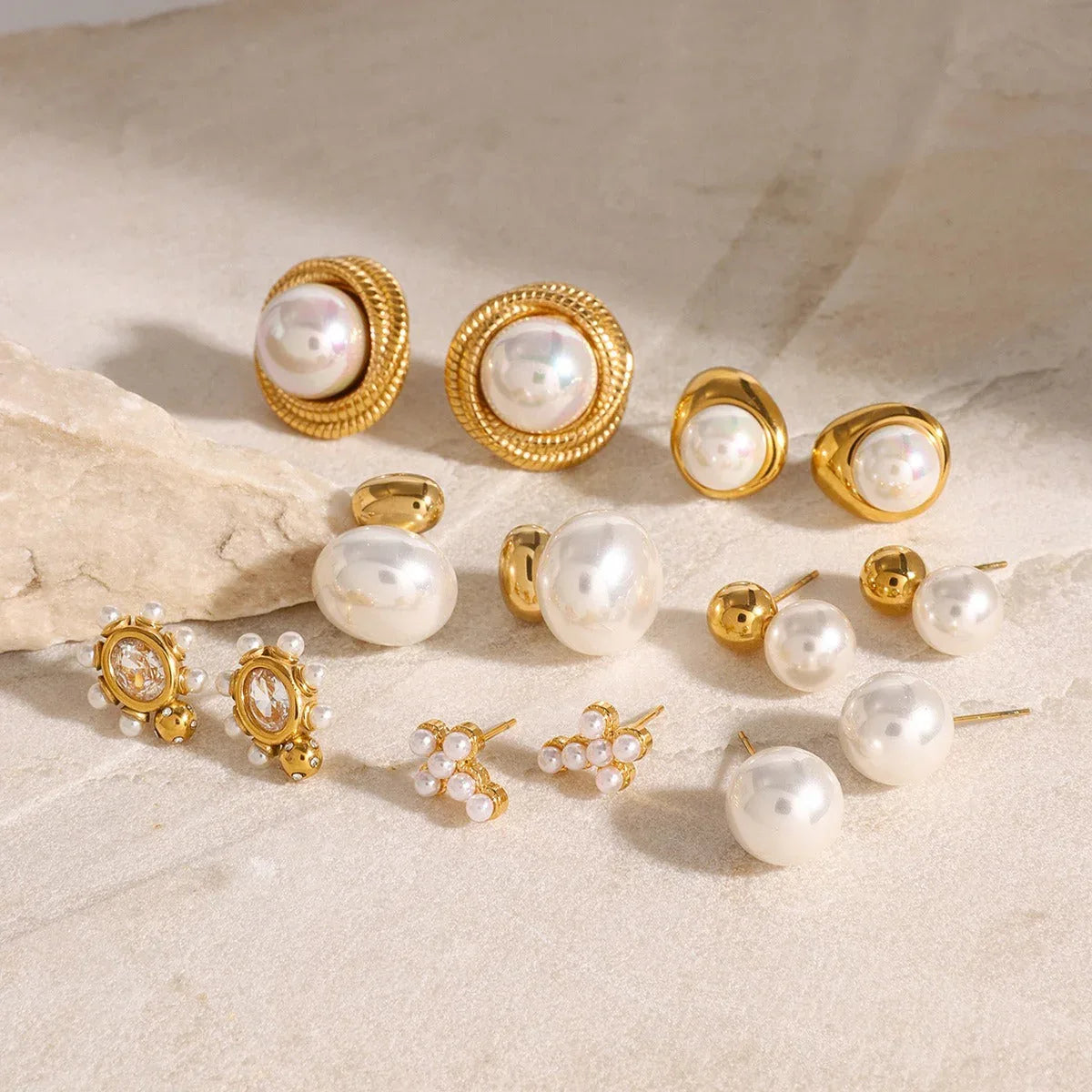 Modern Muse – 18K Gold Geometric Earrings with Inlaid Pearl