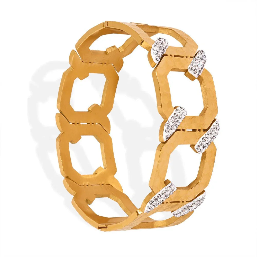 Urban Glow – 18K Gold Geometric C-Shape Zircon Bracelet