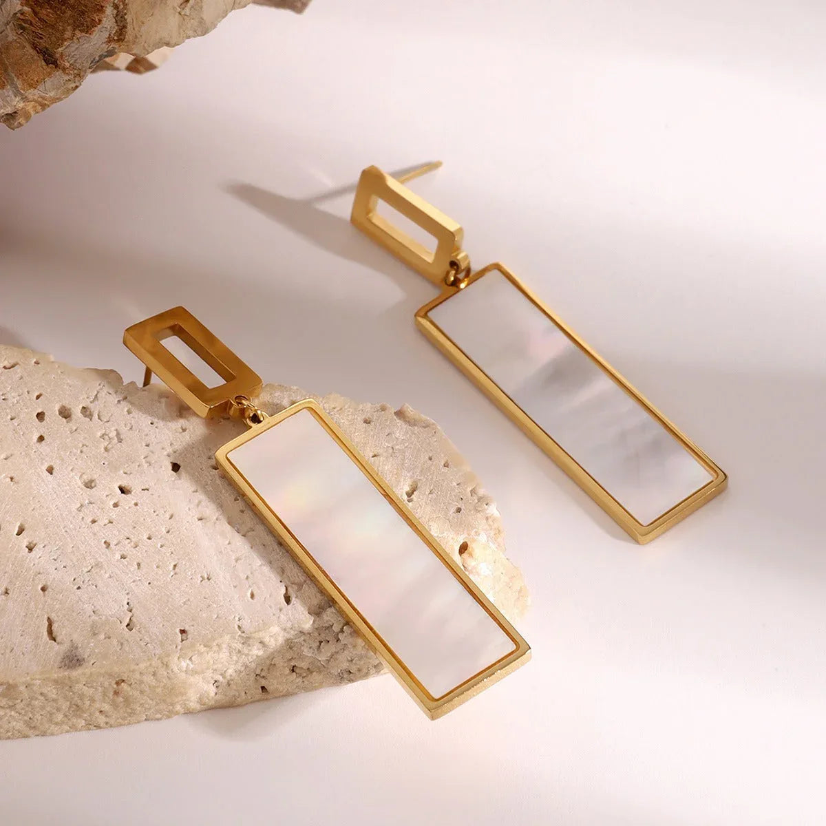 Luxe Line – 18K Gold Rectangular Drop Earrings with Gemstone Inlay