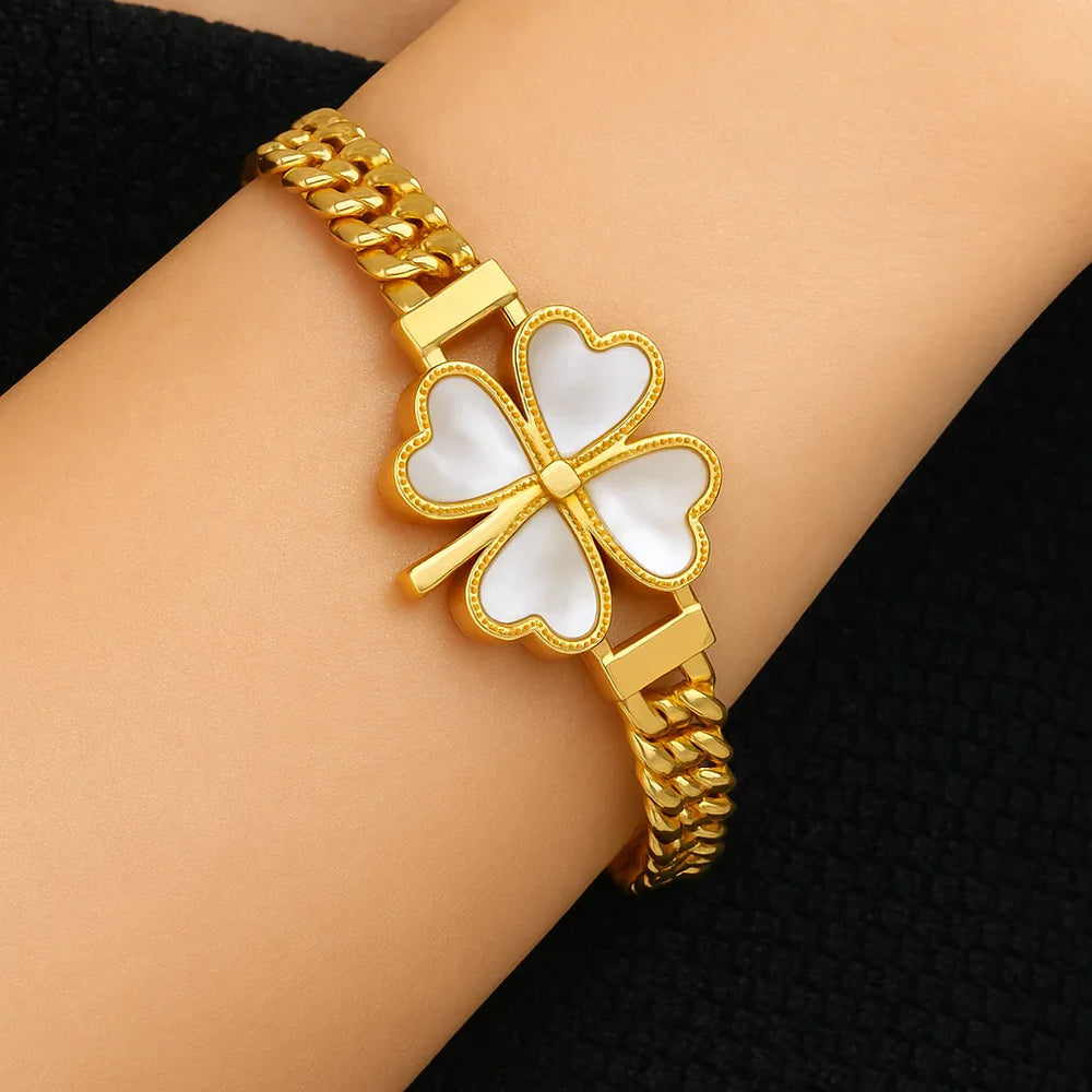 Lucky Bloom – 18K Gold Four-Leaf Clover Gemstone Bracelet