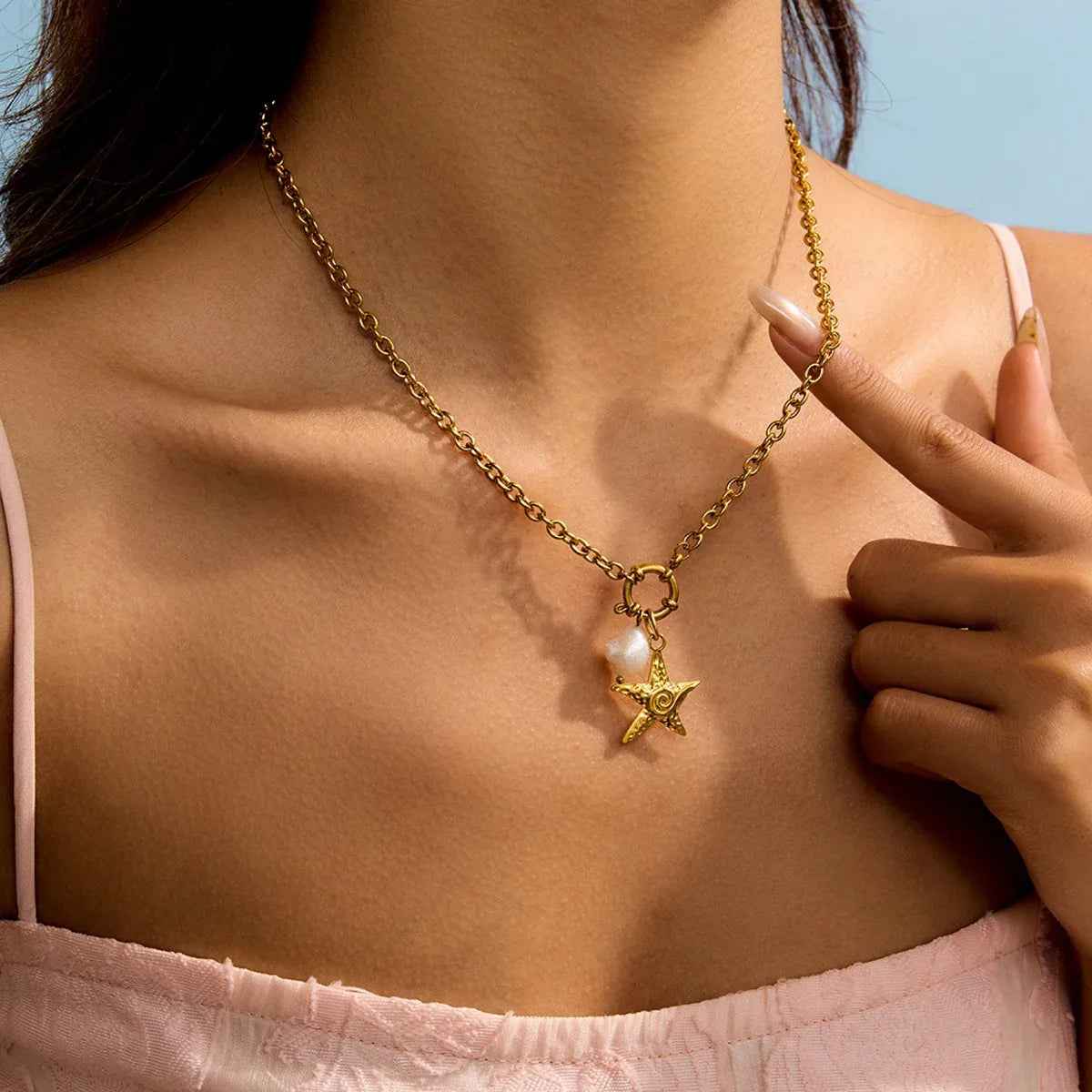 Starfish Pearl Necklace Set – 18K Gold Marine-Inspired Jewelry for Ocean Lovers