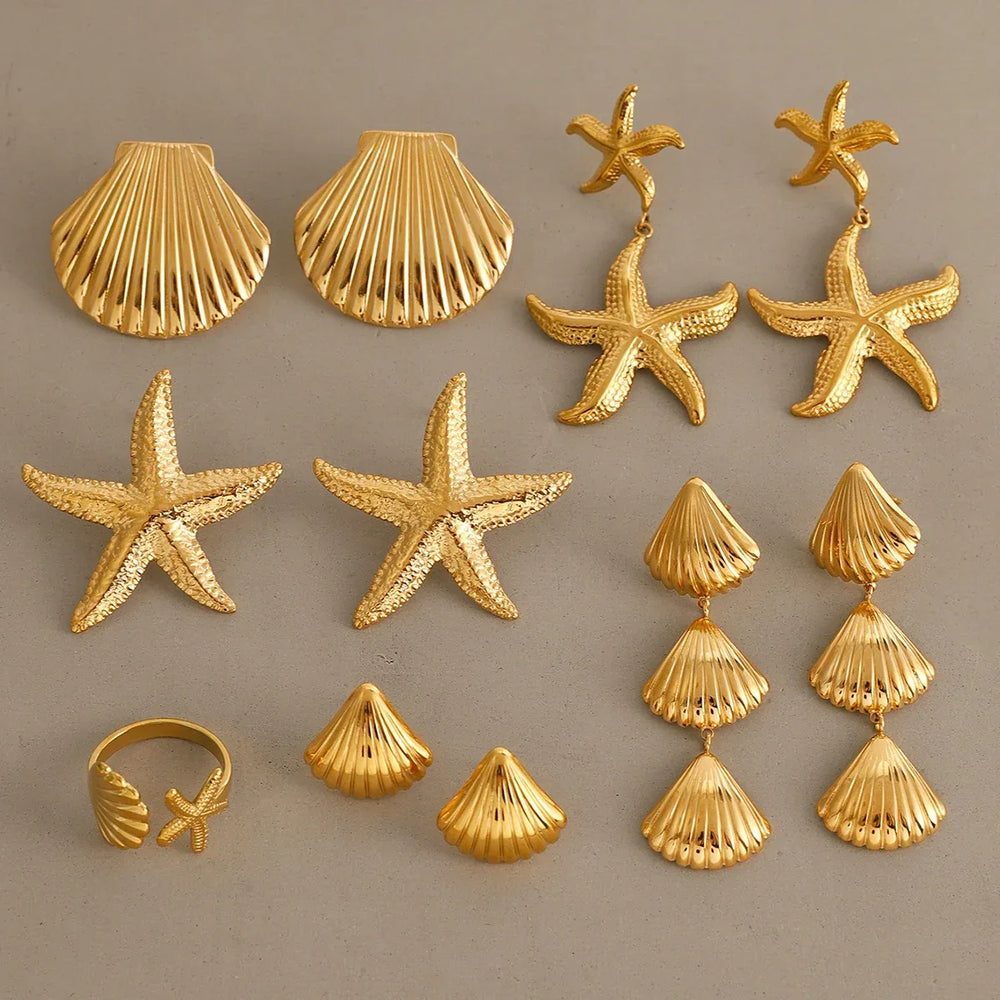 Marine-inspired starfish earrings in gold light luxury style