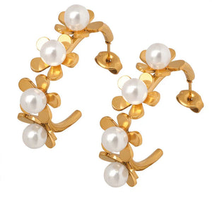 Regal Bloom – 18K Gold Vintage Pearl Flower Court Earrings