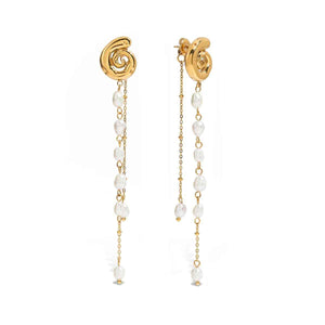 Conch Pearl Tassel Earrings Featuring 18K Gold – Elegant Marine-Inspired Design