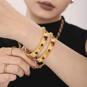 Trinity Bloom 18K Gold Heart Gemstone Bracelet - Elegant Romantic Luxury Jewelry