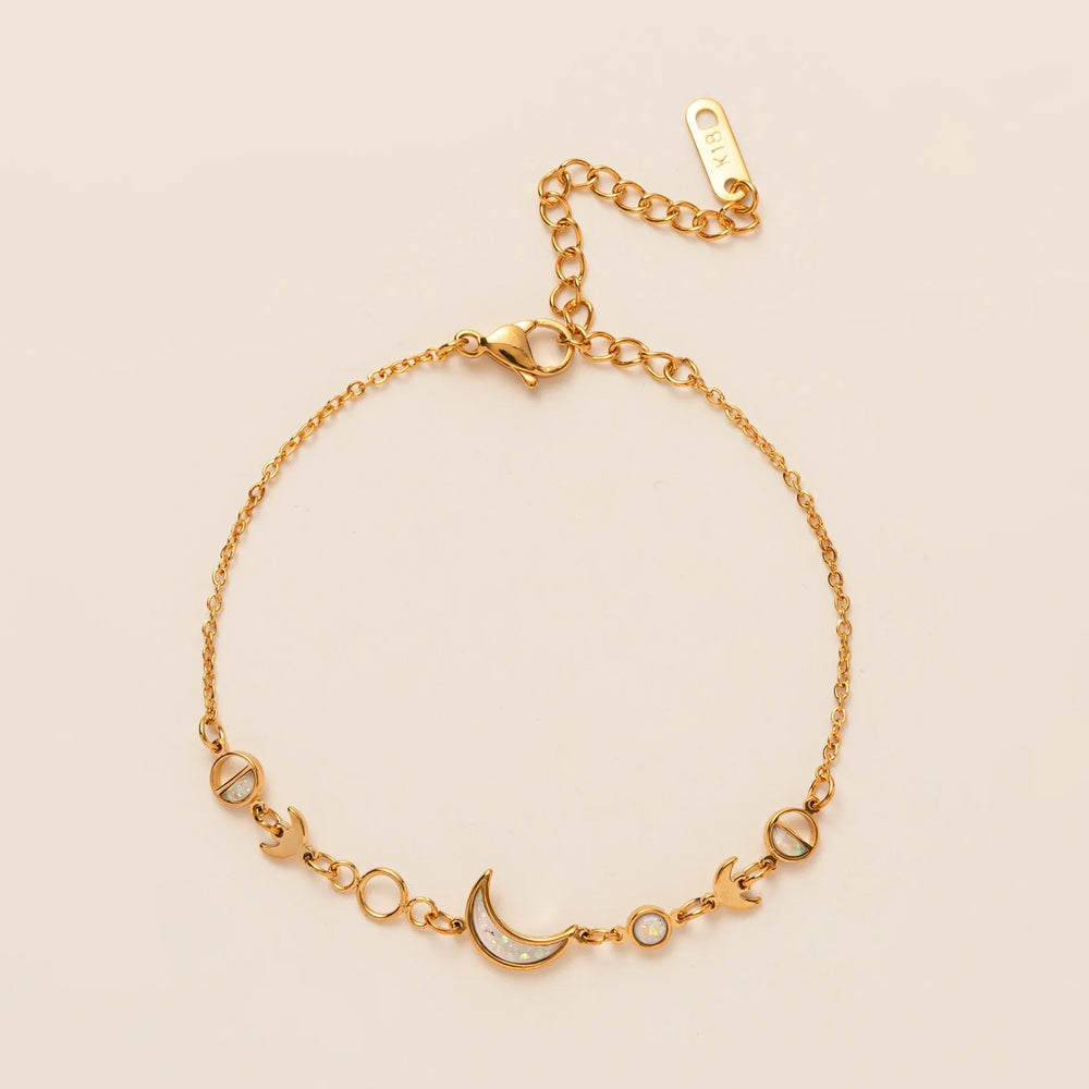 Minimalist 18K gold bracelet for women with celestial design