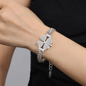 Lucky Bloom – 18K Gold Four-Leaf Clover Gemstone Bracelet