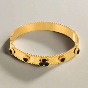 Trinity Bloom 18K Gold Heart Gemstone Bracelet - Elegant Romantic Luxury Jewelry