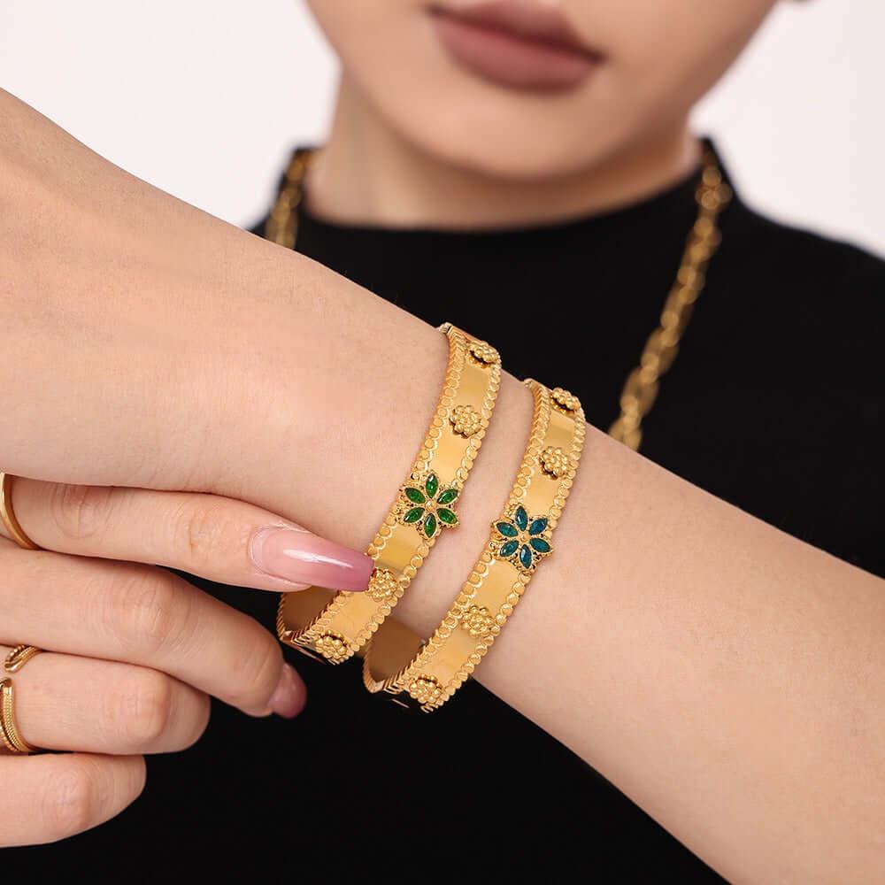 18K gold snowflake-shaped gemstone-inlaid exquisite and fashionable bracelet Bracelets