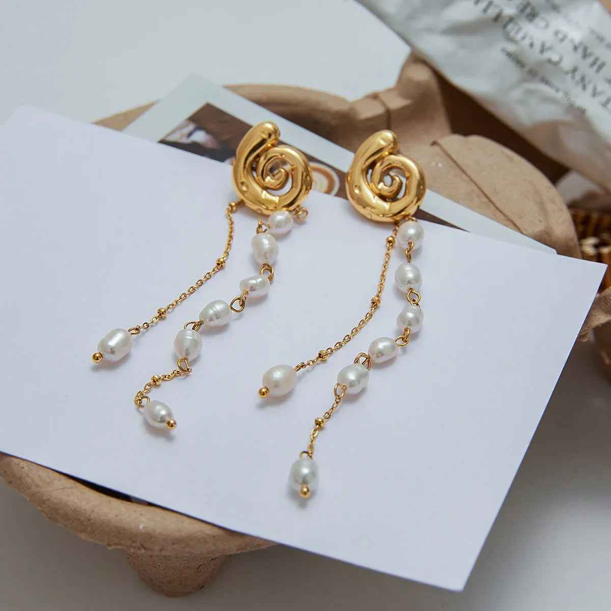 Conch Pearl Tassel Earrings Featuring 18K Gold – Elegant Marine-Inspired Design