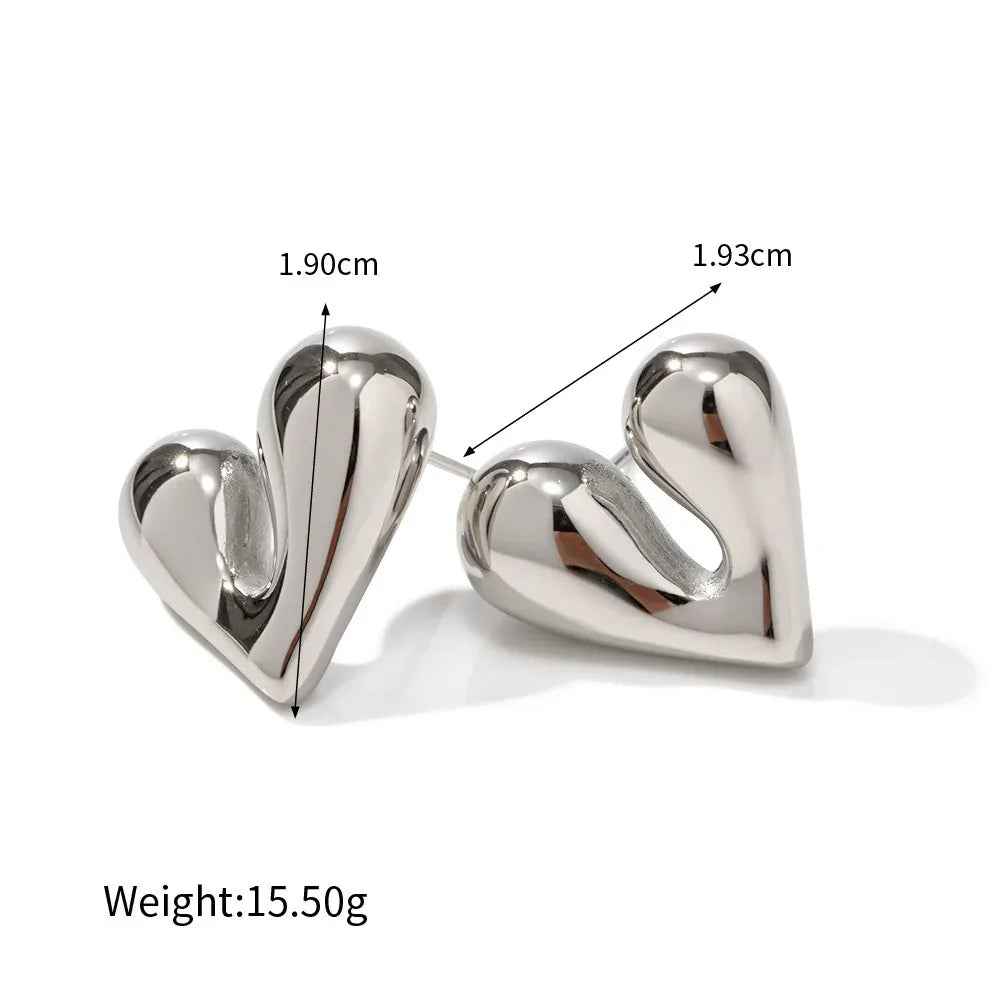 Amoura Liquid Heart Earrings – Romantic 18K Gold Hammered Design