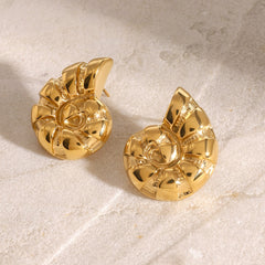Ocean Whisper Earrings – 18K Gold Conch Shell Shape