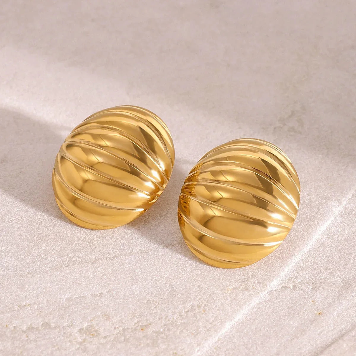 Sculpted Oval – 18K Gold Ribbed Texture Handmade Earrings