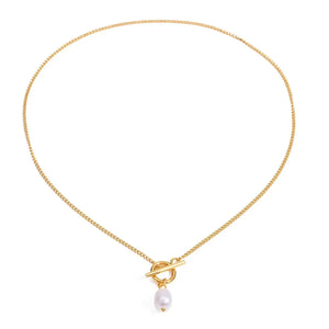 Timeless Touch – 18K Gold & Pearl Necklace